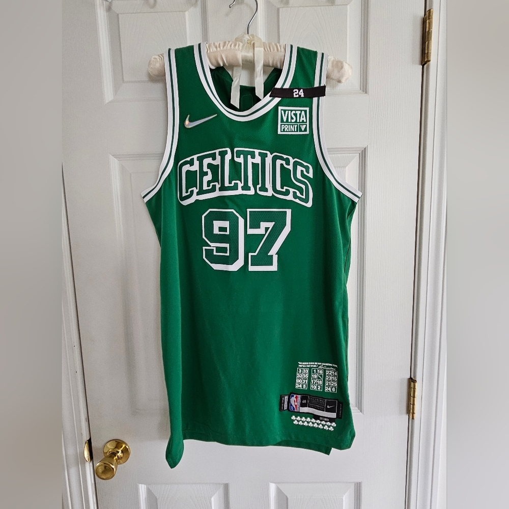 Final Broderic Thomas signed jersey #97